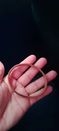 Pulseira masculina banhada a ouro com a frase ( JESUS )