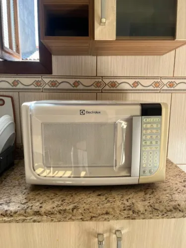 MICROONDAS ELECTROLUX GRANDE(desapegando!!!!)