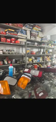 Procuro sócio para auto peças de carro antigo !