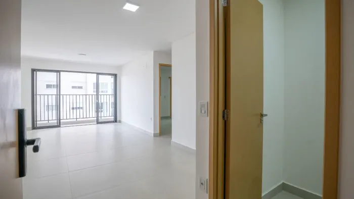 Apartamento novo para locação no Leste Universitário | 3 suítes sem armários.