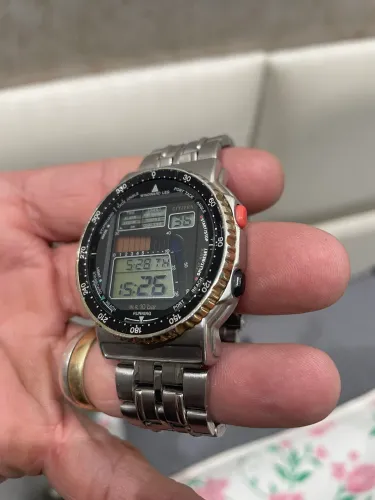 Citizen Wind Surf D120