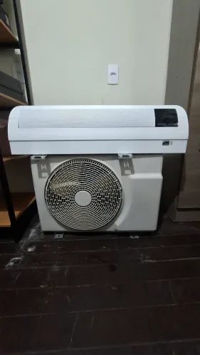 Ar-condicionado Samsung Split Inverter 12.000 BTUs - 220V