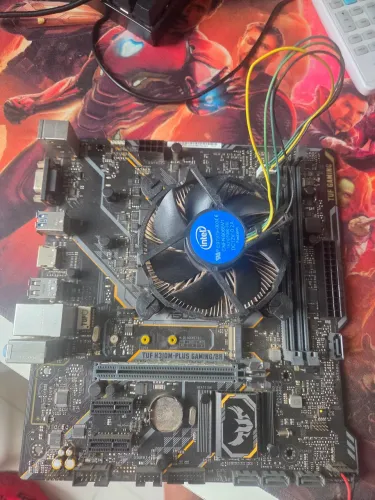 H310 TUF Gaming + i3 9100f + 8GB RAM DDR4<br>I3 9100f