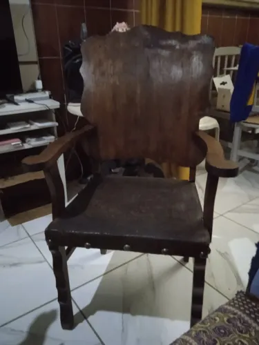 Cadeira antiga