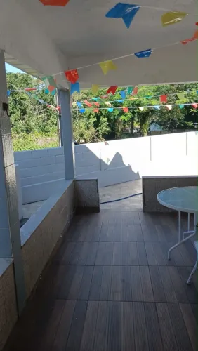 Alugo casa em magé