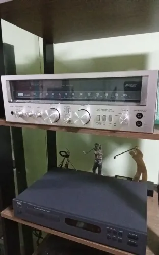 RECEIVER amplificador integrado SANSUI G-4700 ,BEM CONSERVADO(no estado)