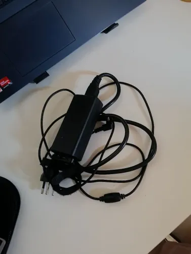 Vendo Notebook Vaio 16