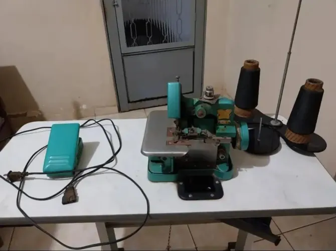 MÁQUINA OVERLOCK SEMI INDUSTRIAL