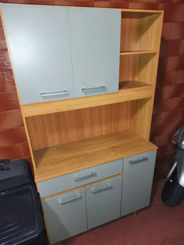 Armário para cozinha compacto
