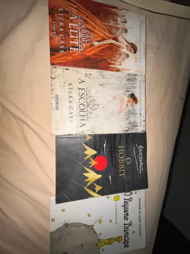 Kit com 4 Livros - A Elite, A escolha, O Hobbit e O Pequeno Príncipe
