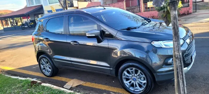 Ford Ecosport Freestyle 1.6 16V Flex 5P 2013