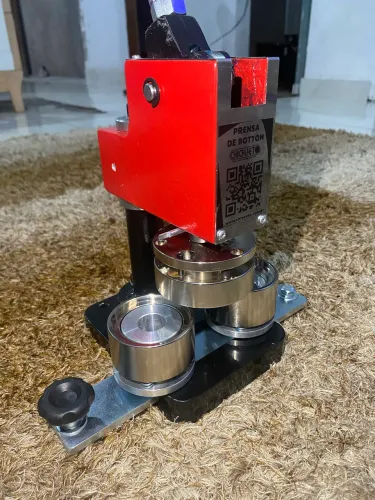 MÁQUINA DE BOTTONS CHIGUETO