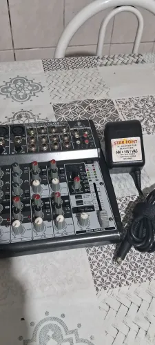 Mesa de som