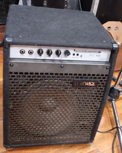 Amplificador Baixo Warwick BC 40