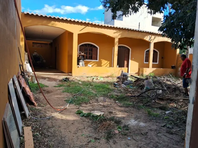 Casa de 3 quartos em Marataízes próxima a prefeitura