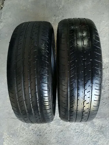 Vendo 2 Pneus Aro 15. Medida 195/65 r15.
