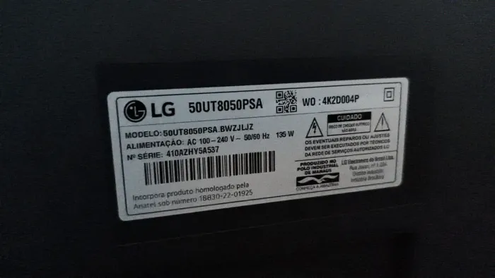 Vendo TV LG com tela quebrada