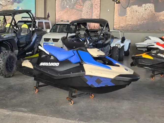 JET SKI SPARK TRIXX ANO 2025 COM 12HORAS