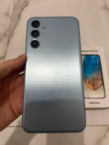 M35 samsung