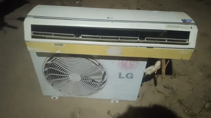 Ar condicionado 12mil btus com Defeito