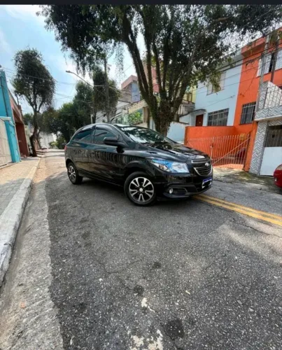 Chevrolet Onix Hatch LS 1.0 8V Flex Power Mec. 4P 2014