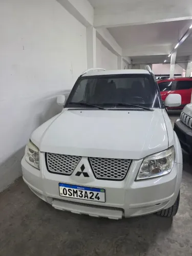 Mitsubishi Pajero TR4 2.0/ 2.0 Flex 16V 4X4 Aut. 2014
