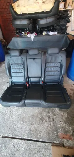 Bancos em couro original Volkswagen Tiguan 2020 trazeiro