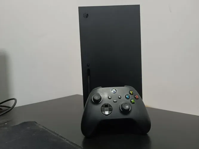 Xbox Series X 1TB com Controle + Jogo