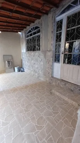 ALUGO CASA NO BAIRRO LAGOA JUSTINOPOLIS