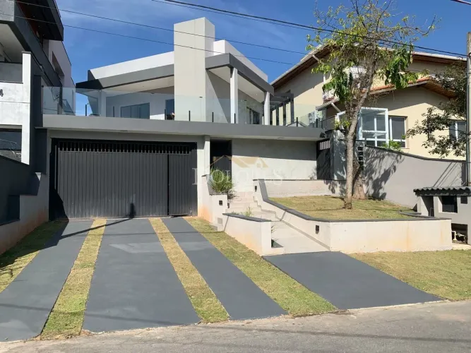 Casa c/ 3 suítes e piscina aceita permuta terreno no Condomínios Aruã Lagos Ecopark e Bris