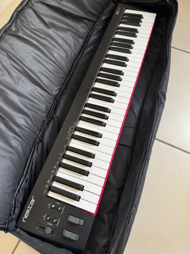 Teclado Controlador Nektar SE61