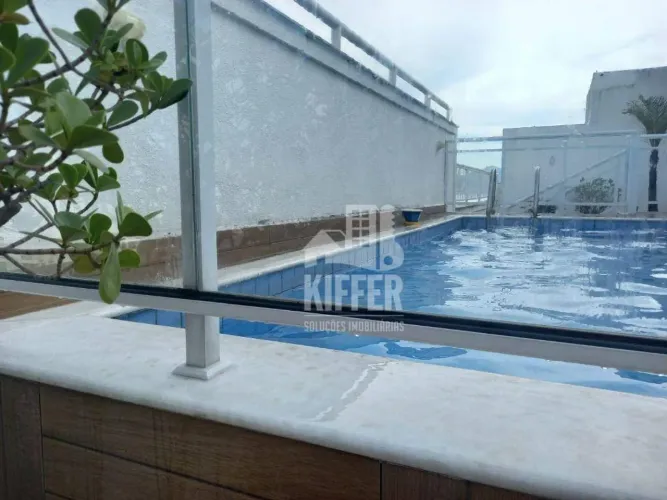 Apartamento com 2 dormitórios à venda, 66 m² por R$ 380.000,00 - Centro - Niterói/RJ
