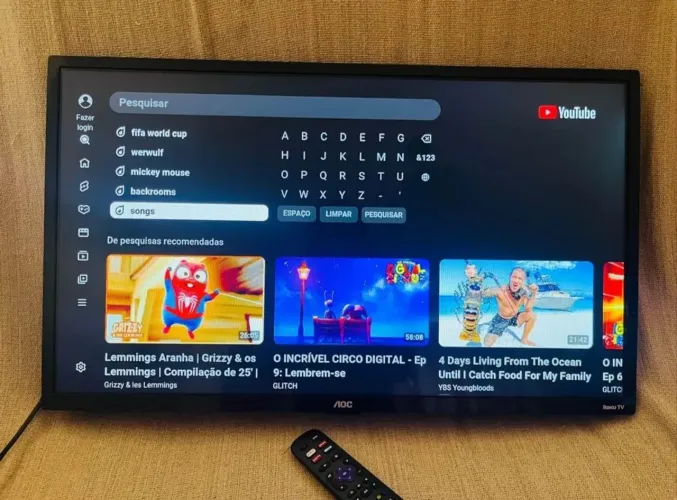 Vendo tv smart 32 Roku pezinho e controle 
