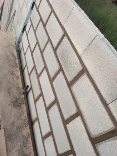 Vaga pra ajudante de pedreiro