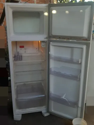 Geladeira Electrolux dúplex gelo 