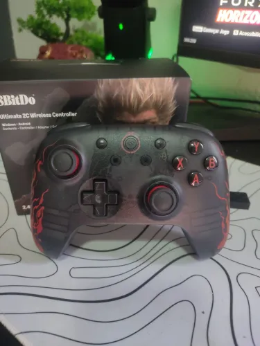 Controle 8BitDo versão Black Myth Wukong