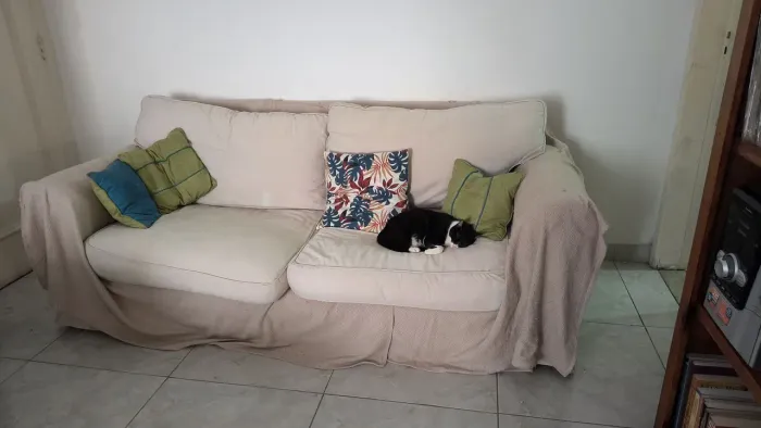 Sofá grande retirada no local