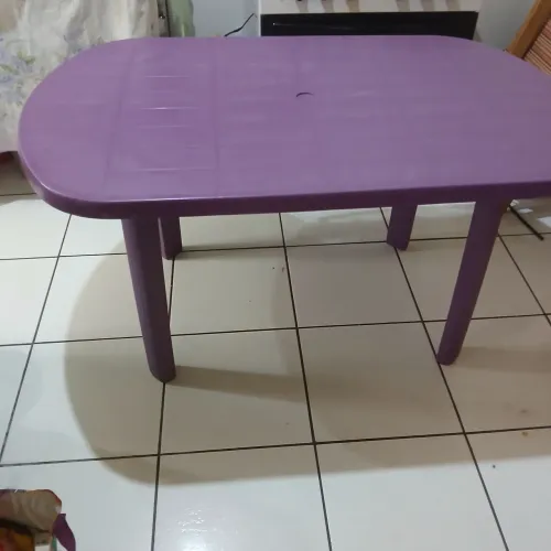 Mesa grande ótima durabilidade valor 200,00 