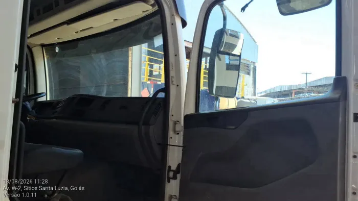 Volkswagen 24.280 E Constellation 6x2 2p (diesel)(E5) 2021/2022 Vamos Seminovos Goiania