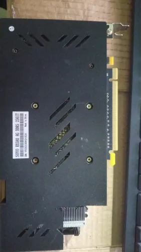 Rx 580 liga mais não dá vídeo 
