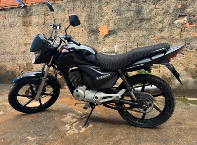 Moto semi nova Formosa Go