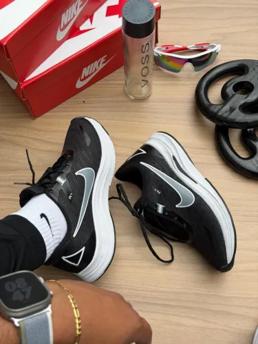 Tênis Nike Revolution - Diversas Cores