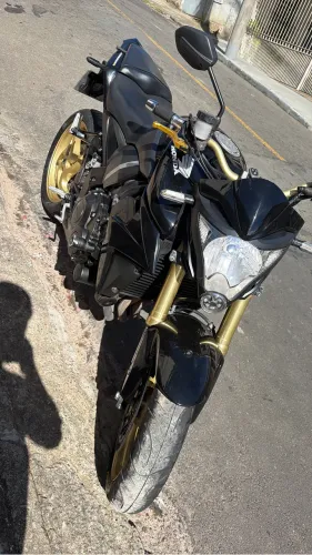 CB 1000