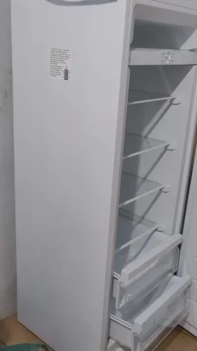 Freezer vertical