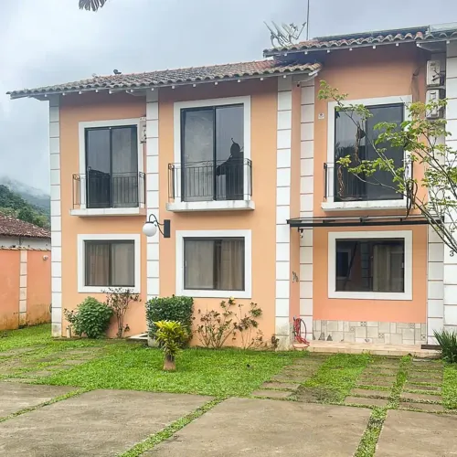 Sobrado para venda na regiao central de Paraty - aceita financiamento bancario