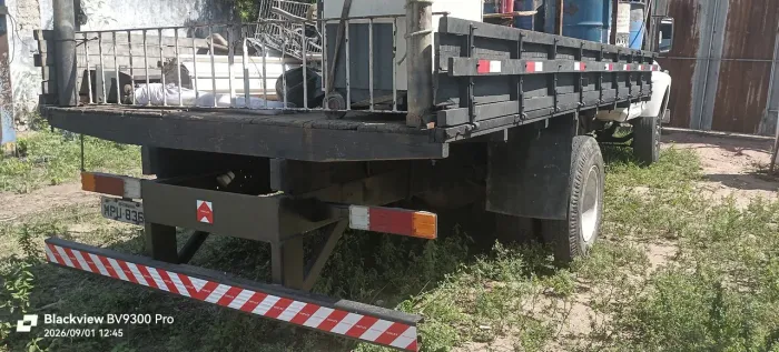 Carroceria madeira 6m X 2,50m