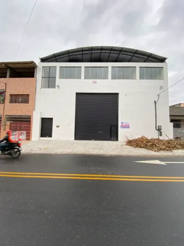 Galpão para locação com 780m² - Trindade - São Gonçalo - RJ.