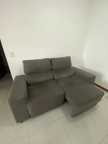 Sofá em perfeito estado cinza