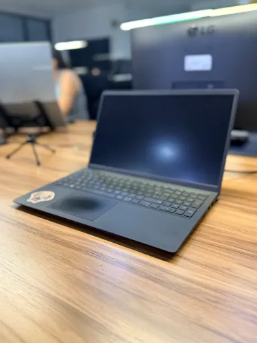 Notebook DELL Vostro 15 3510
