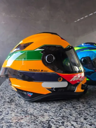 Kit 2 Capacetes MT Helmets Targo S Seminovos 57/58 e 61/62